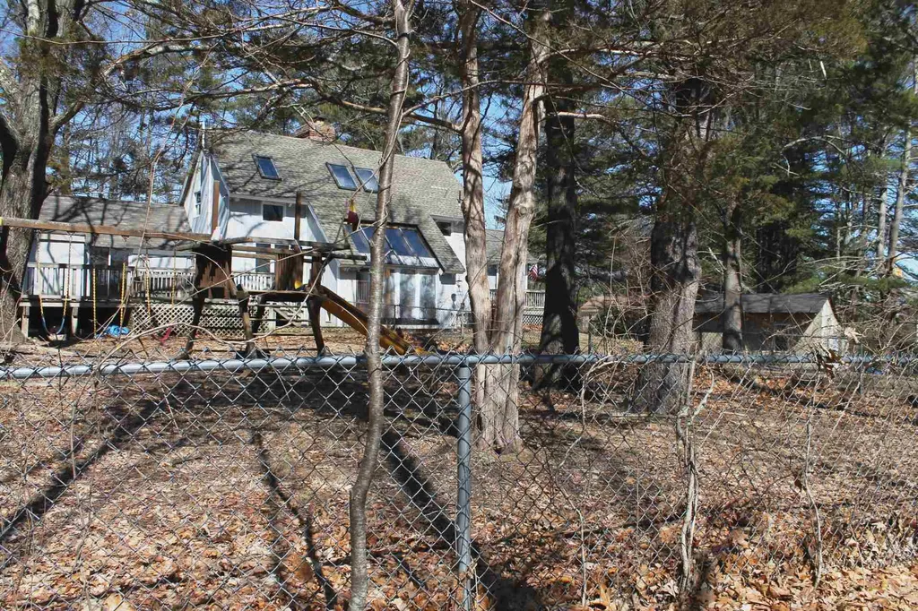 12 Wilkele Road Sandown NH 03873