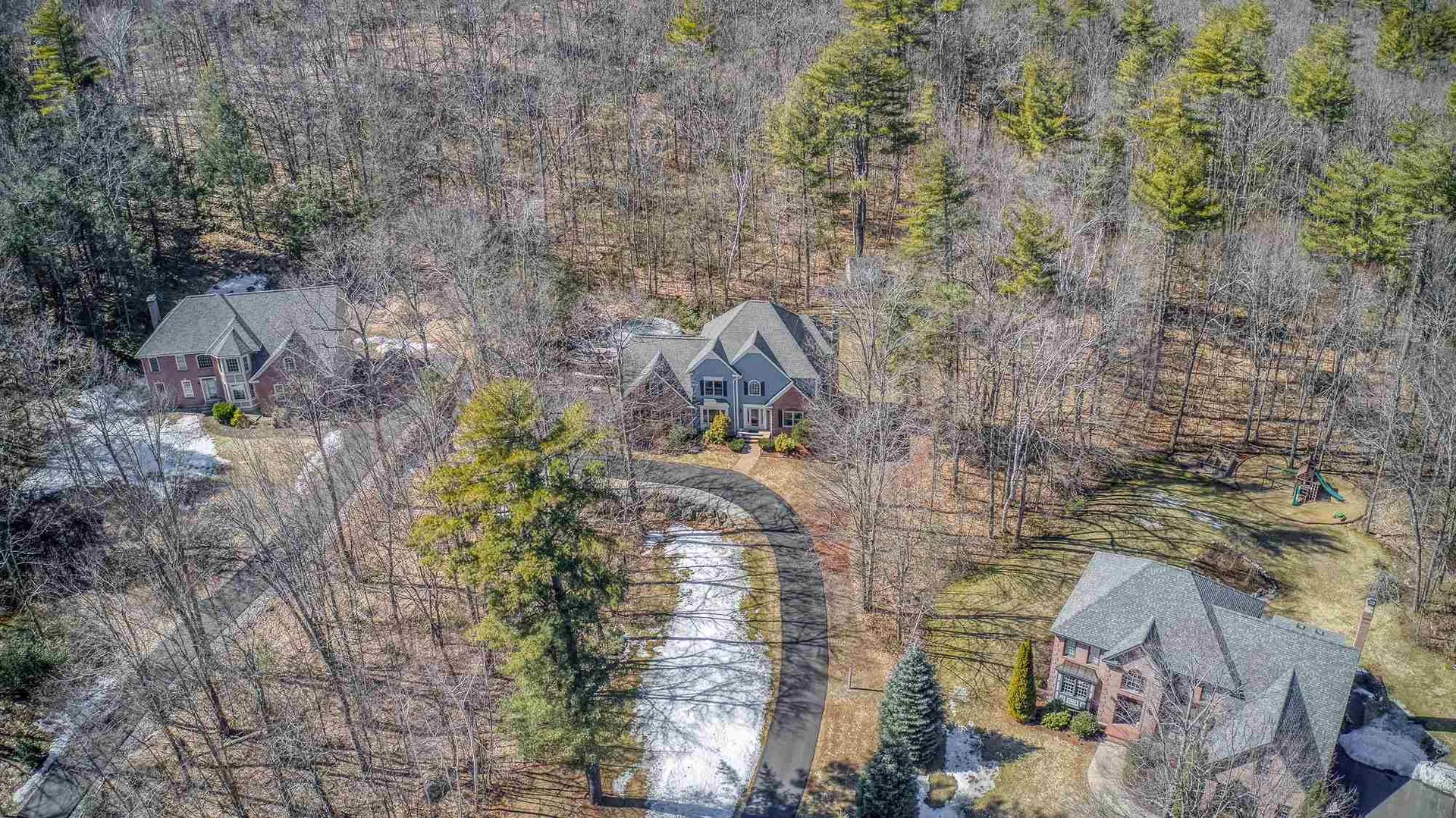 142 Powder Hill Road Bedford NH 03110