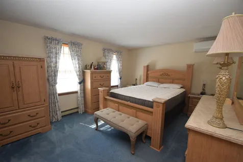 58 Wiley Hill Road Londonderry NH 03053