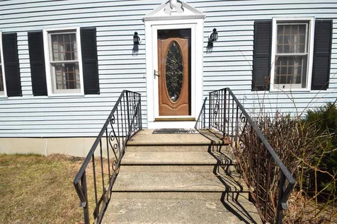58 Wiley Hill Road Londonderry NH 03053