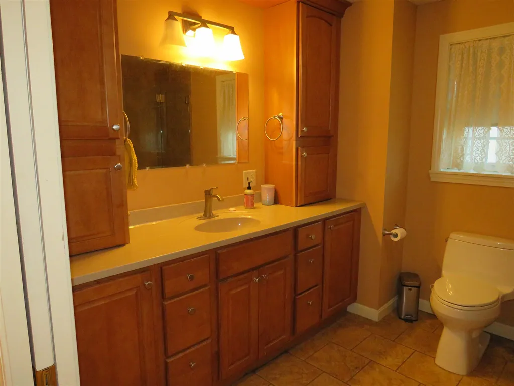 8 Marguerite Street Keene NH 03431