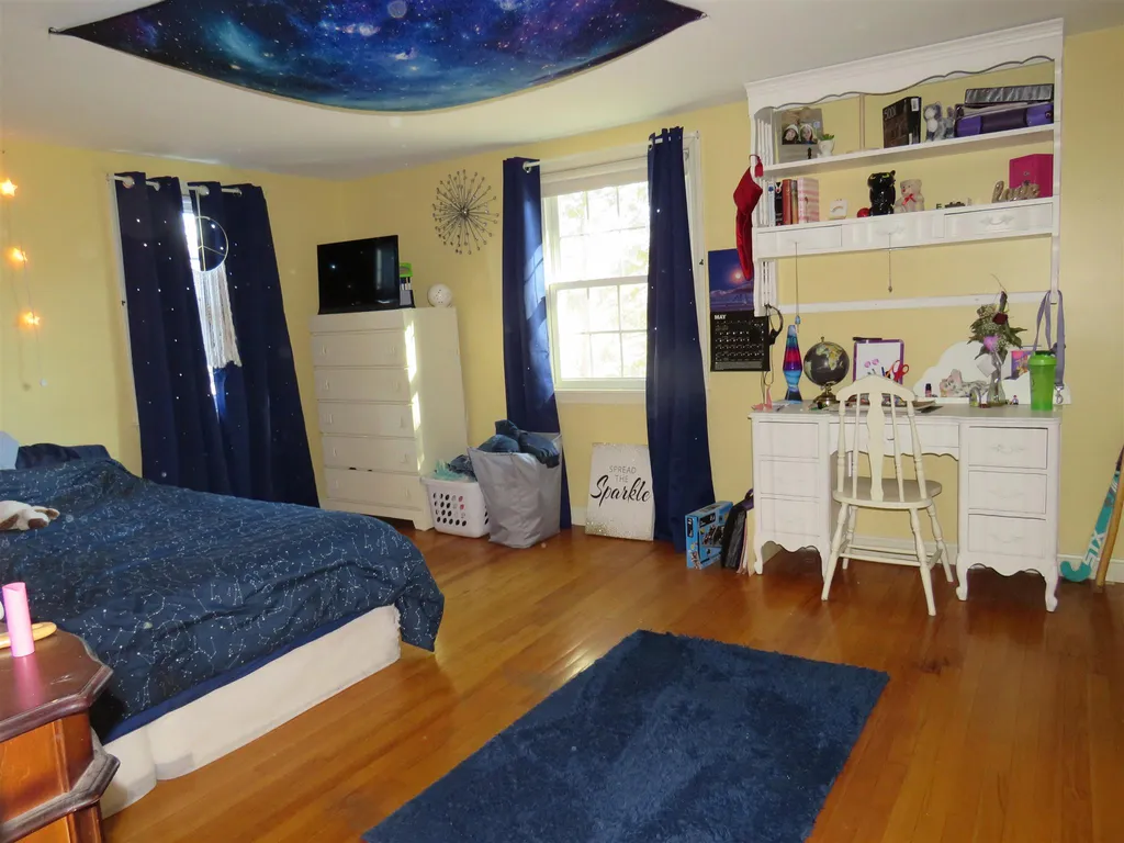 8 Marguerite Street Keene NH 03431