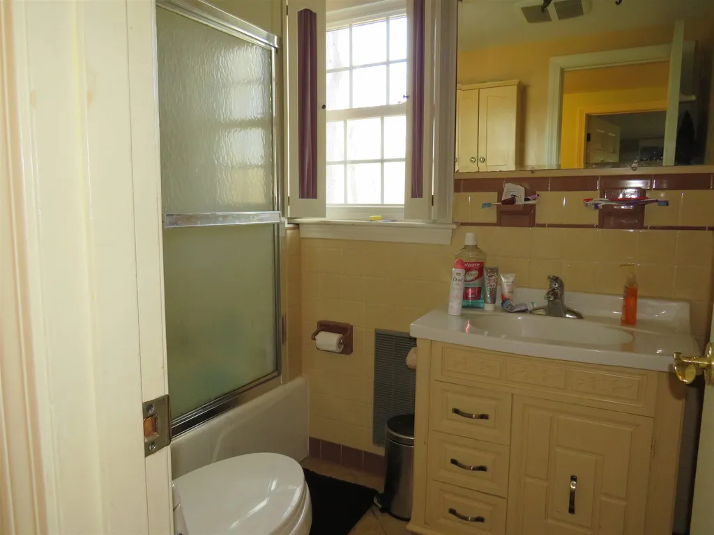8 Marguerite Street Keene NH 03431
