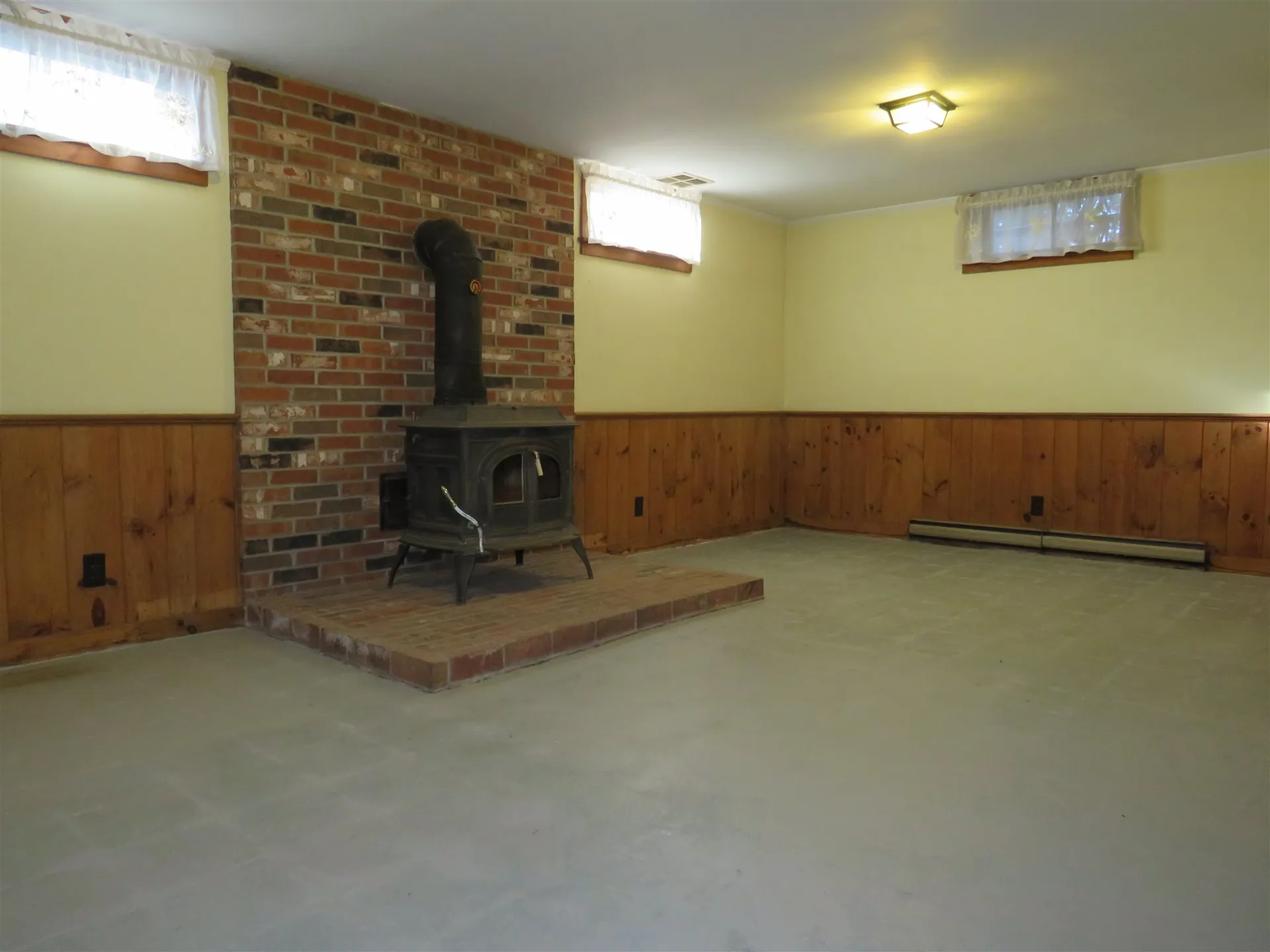 8 Marguerite Street Keene NH 03431