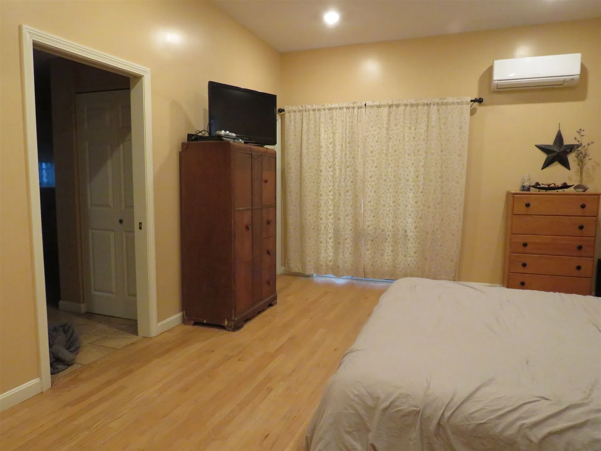 8 Marguerite Street Keene NH 03431