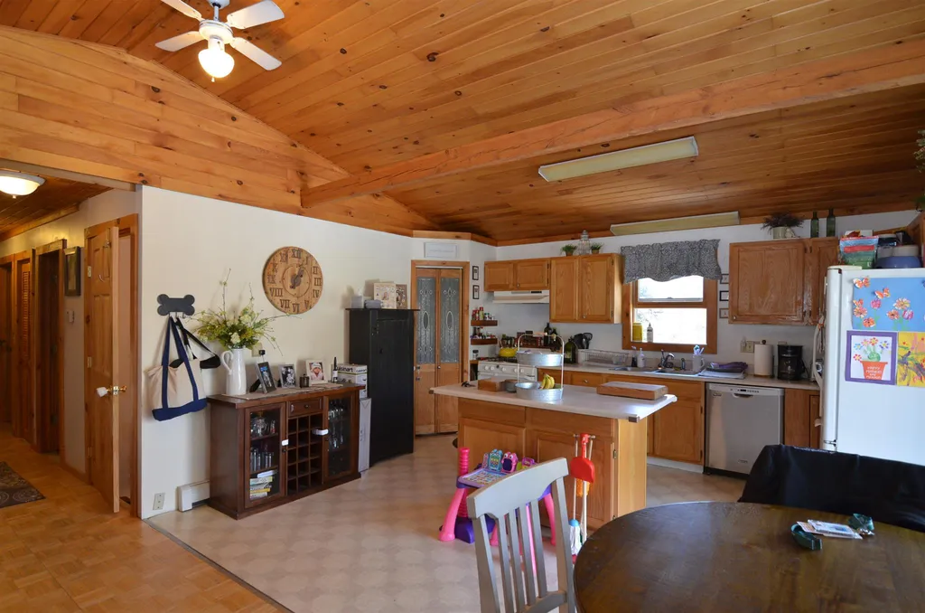 92 Longwood Drive Grantham NH 03753