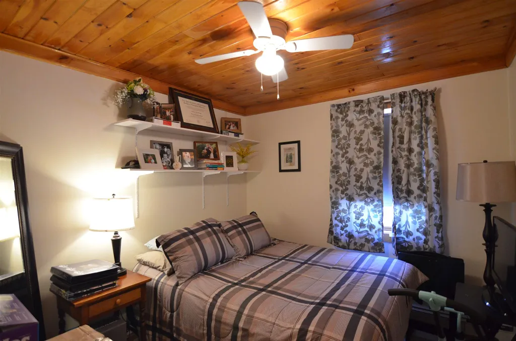 92 Longwood Drive Grantham NH 03753