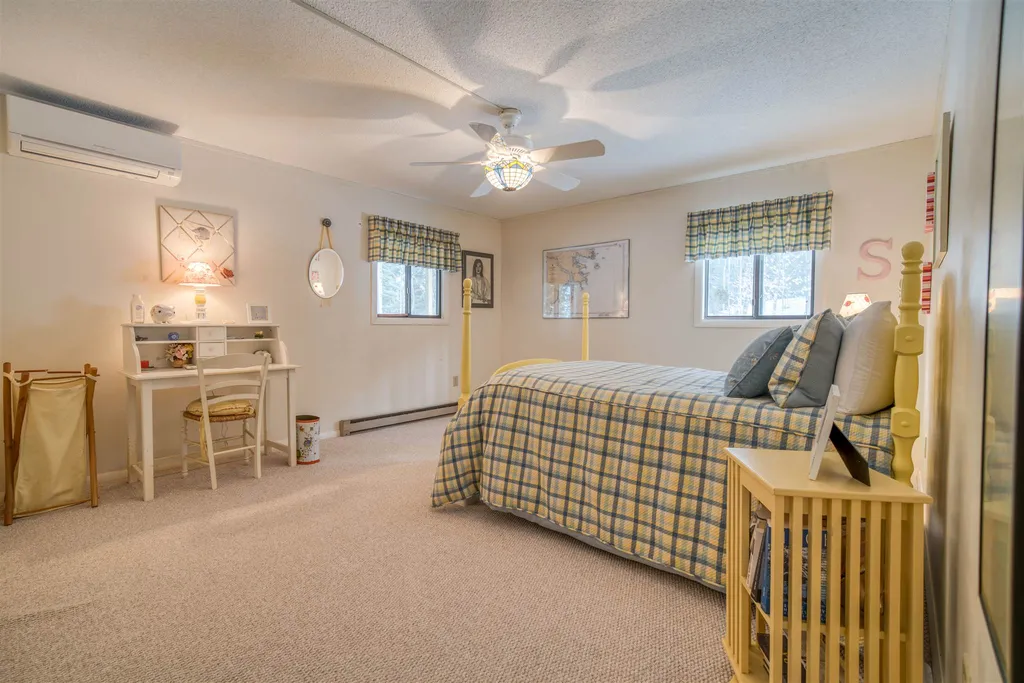 398 Fairbanks Turn Hartford VT 05059