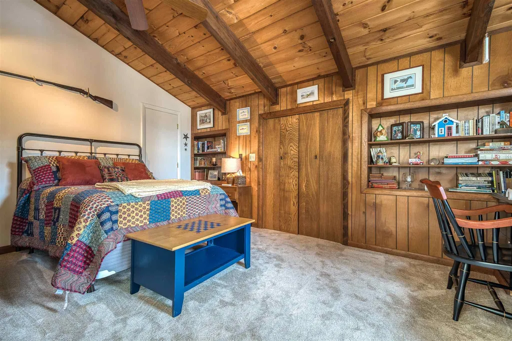 398 Fairbanks Turn Hartford VT 05059