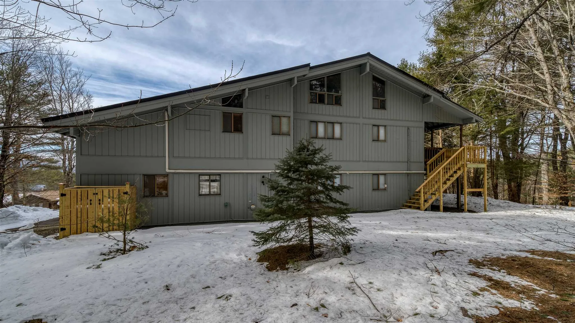 398 Fairbanks Turn Hartford VT 05059