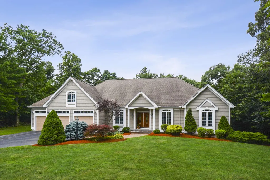 5 Dunraven Road Windham NH 03087