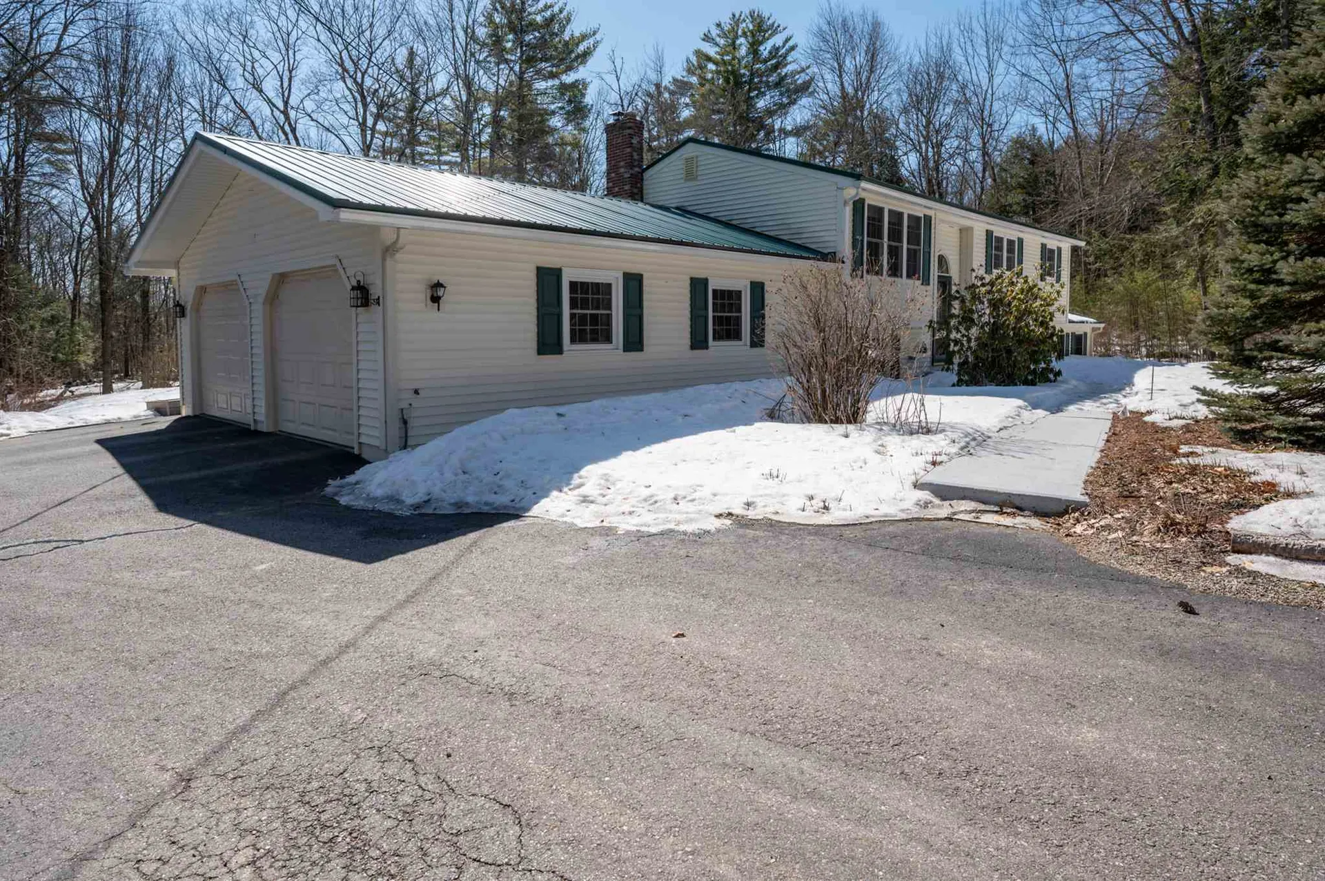 9 Winona Shores Road Meredith NH 03253