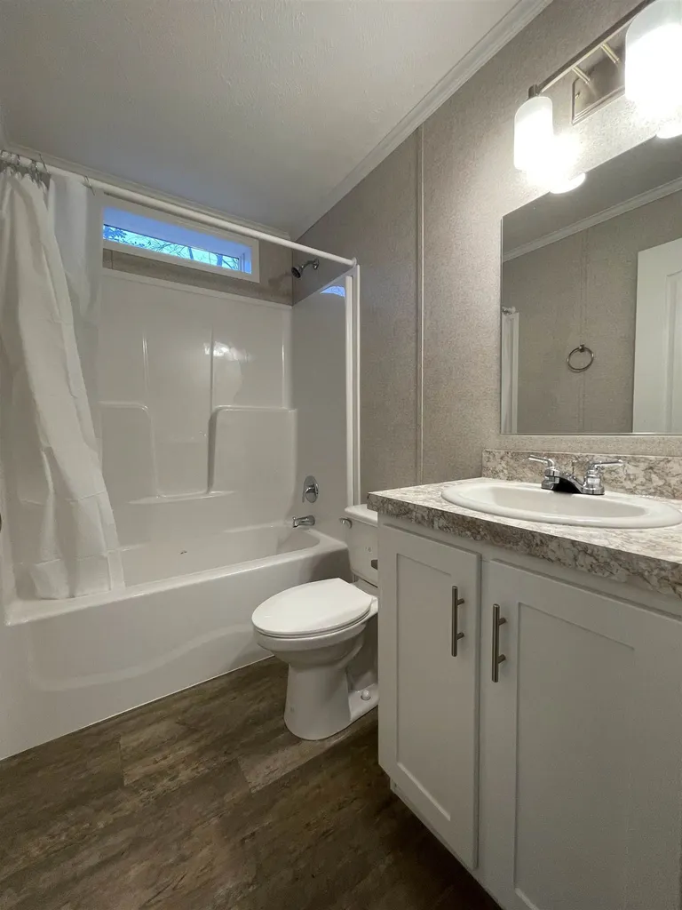 7012 Lake Street Loudon NH 03307