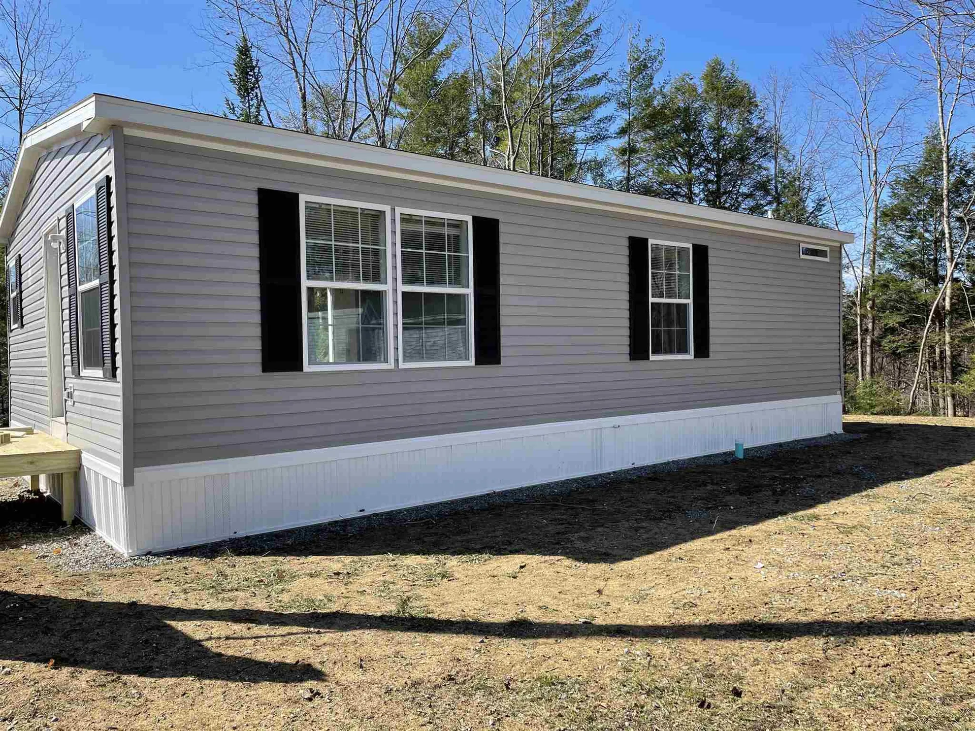 7012 Lake Street Loudon NH 03307