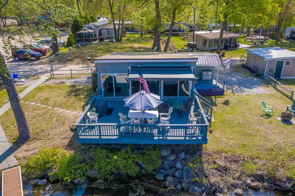 85 Pequawket Trail Ossipee NH 03814