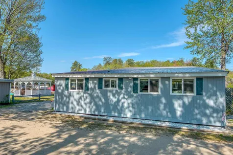 85 Pequawket Trail Ossipee NH 03814