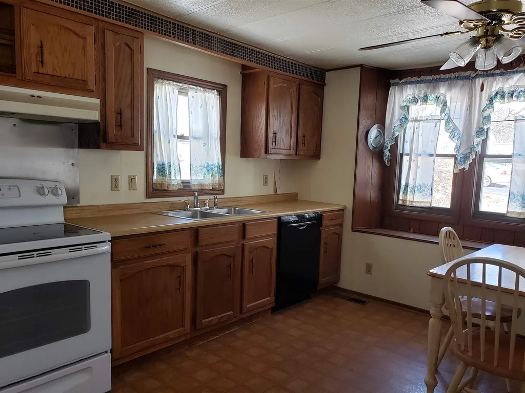 10 Eric Place Claremont NH 03743