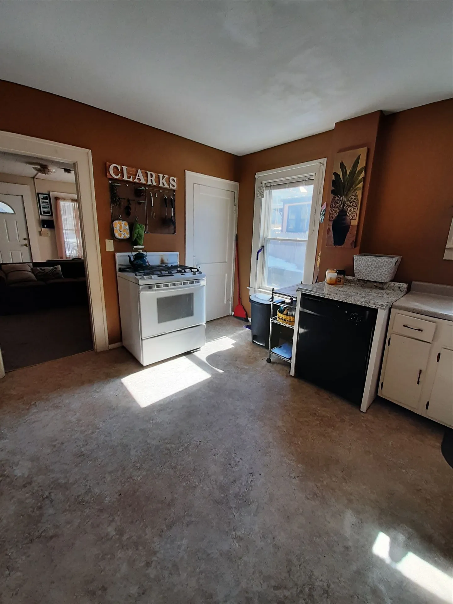245 Pleasant Street Claremont NH 03743