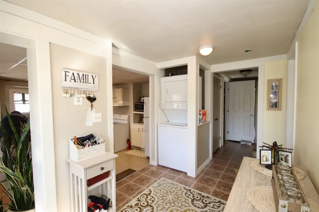 14 Chesley Avenue Somersworth NH 03878