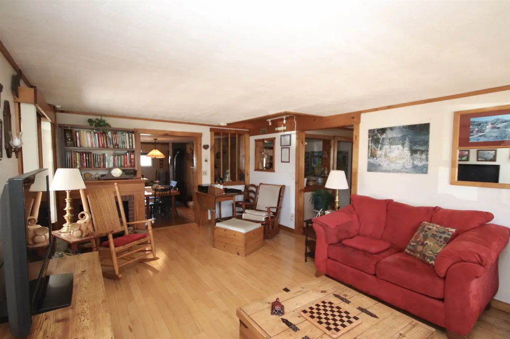 14 Chesley Avenue Somersworth NH 03878