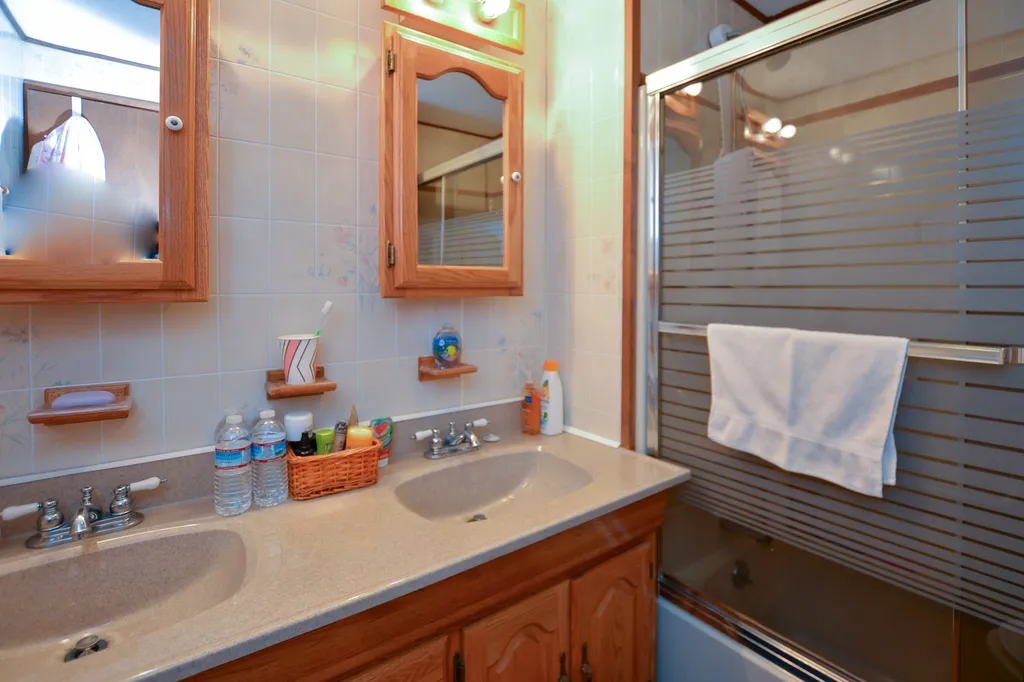 4 Wanda Lane Exeter NH 03833