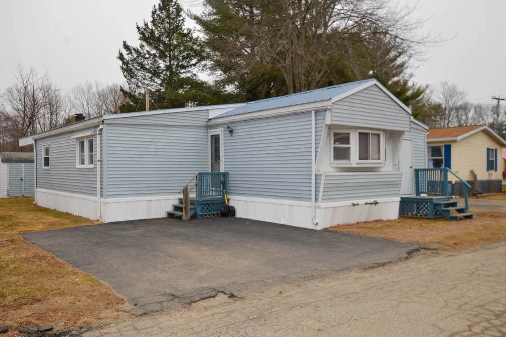 4 Wanda Lane Exeter NH 03833