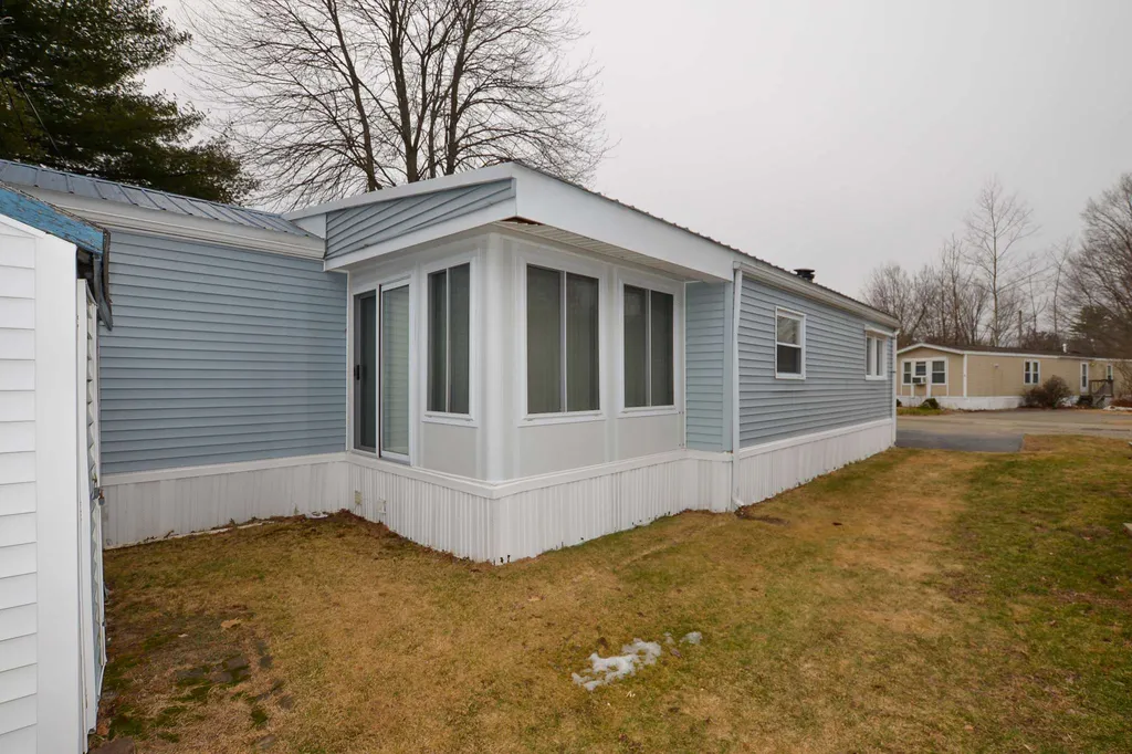 4 Wanda Lane Exeter NH 03833
