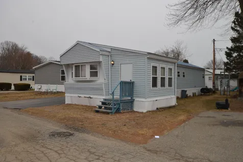 4 Wanda Lane Exeter NH 03833