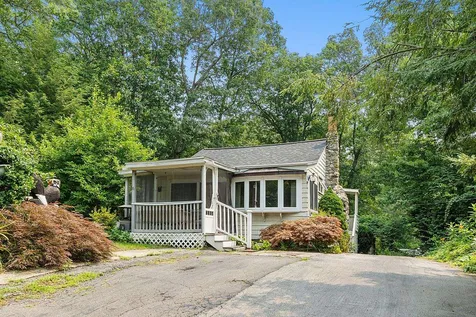 6 3rd Street Windham NH 03087