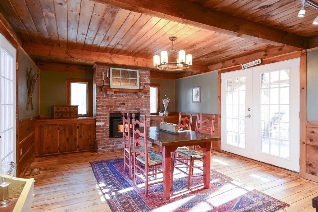 105 Craney Hill Road Henniker NH 03242