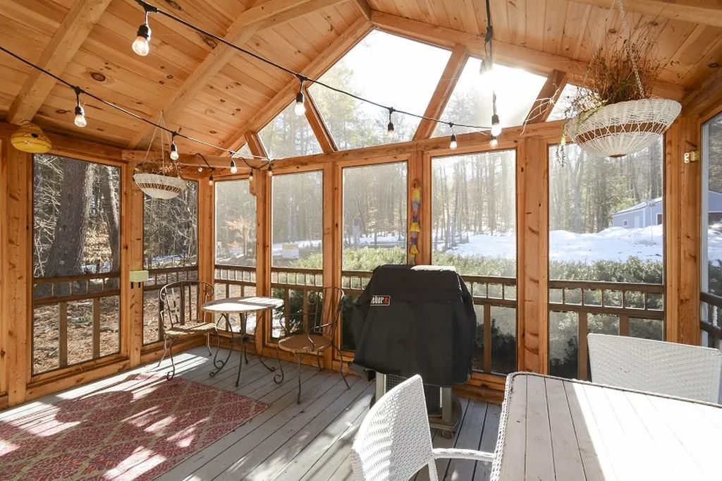 105 Craney Hill Road Henniker NH 03242