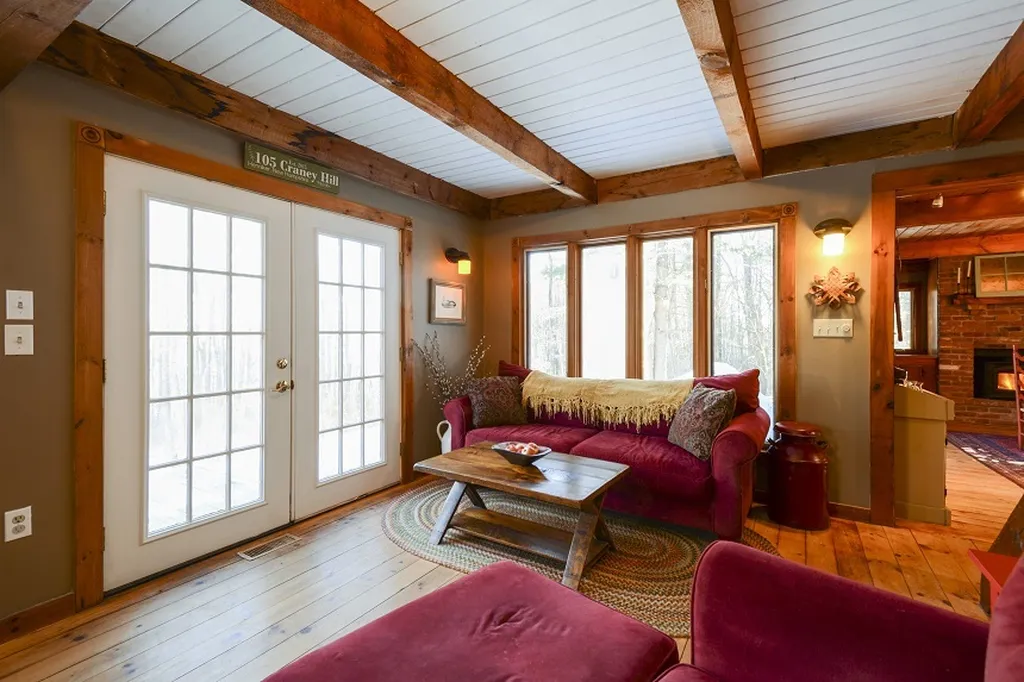 105 Craney Hill Road Henniker NH 03242