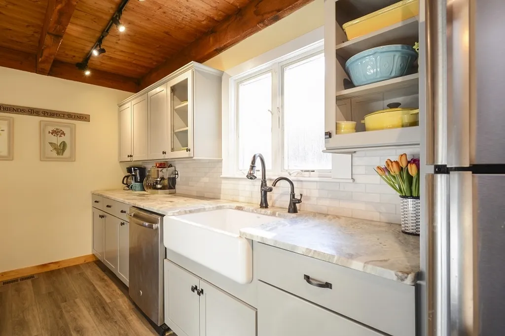 105 Craney Hill Road Henniker NH 03242