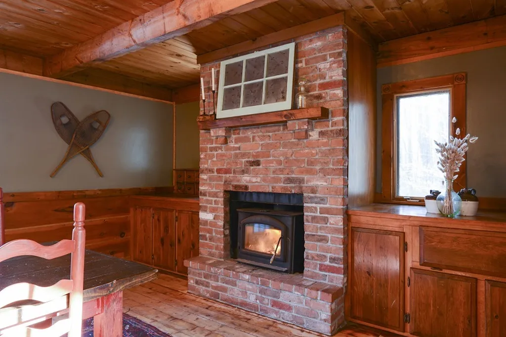 105 Craney Hill Road Henniker NH 03242