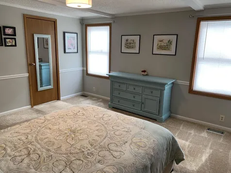 103 Prescott Road Raymond NH 03077