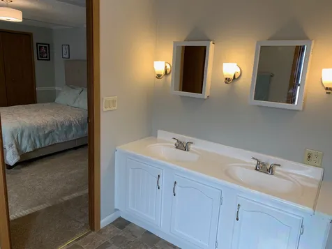 103 Prescott Road Raymond NH 03077