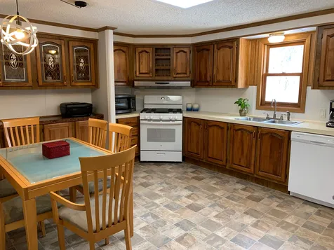 103 Prescott Road Raymond NH 03077