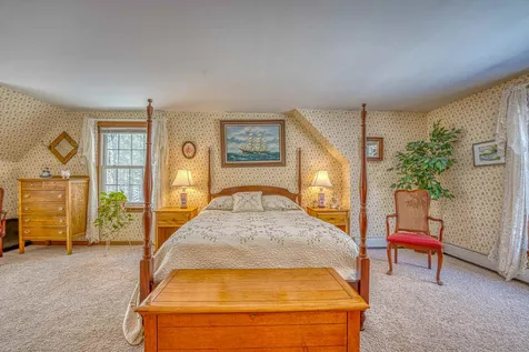 167 Waukewan Street Meredith NH 03253