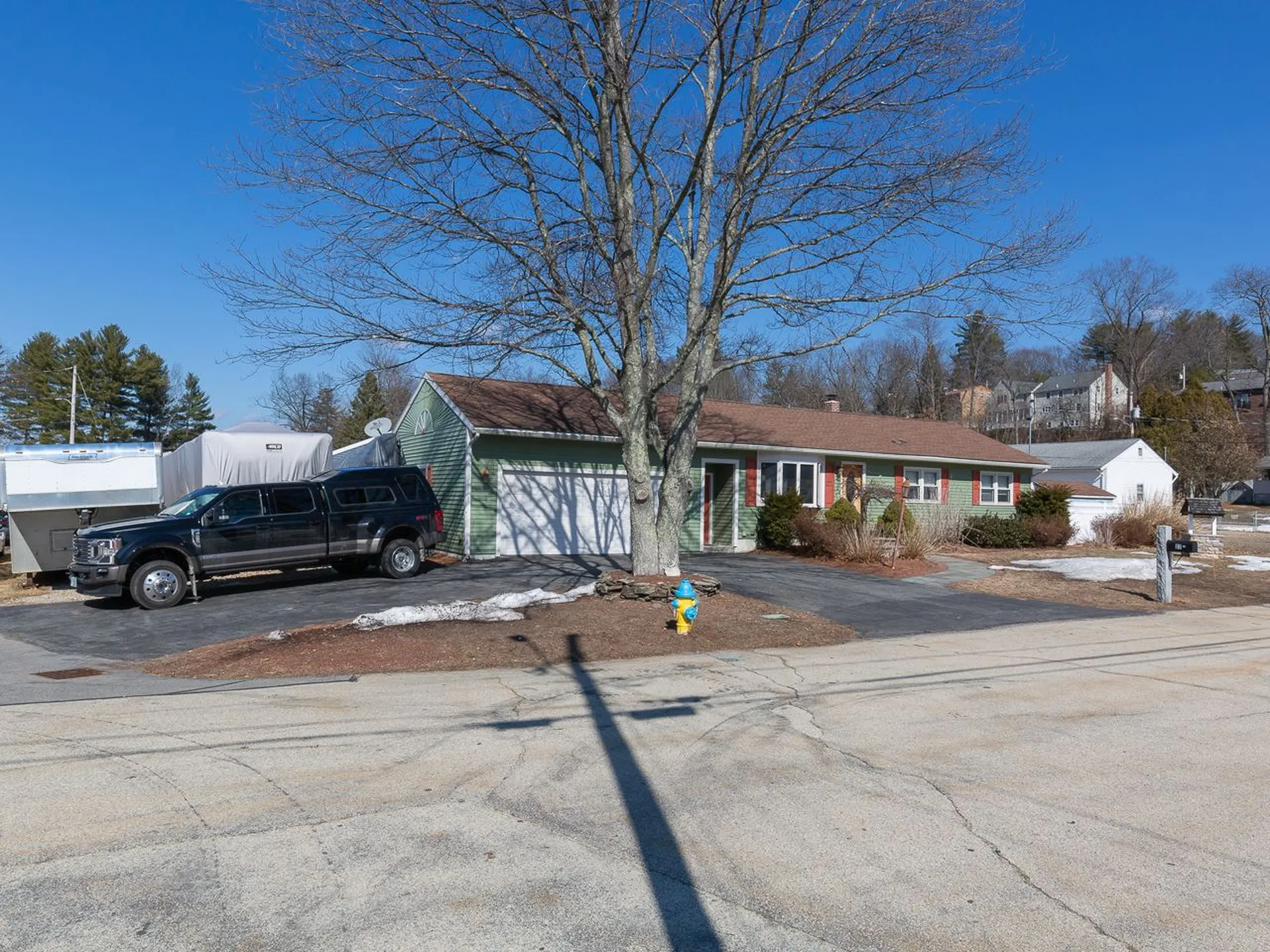37 Raleigh Drive Nashua NH 03062