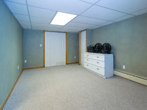 37 Raleigh Drive Nashua NH 03062