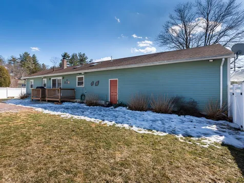 37 Raleigh Drive Nashua NH 03062