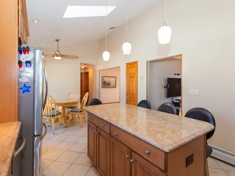 37 Raleigh Drive Nashua NH 03062