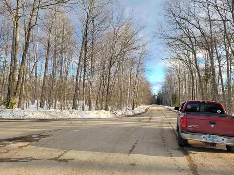 11 Stone Post Road Holderness NH 03245