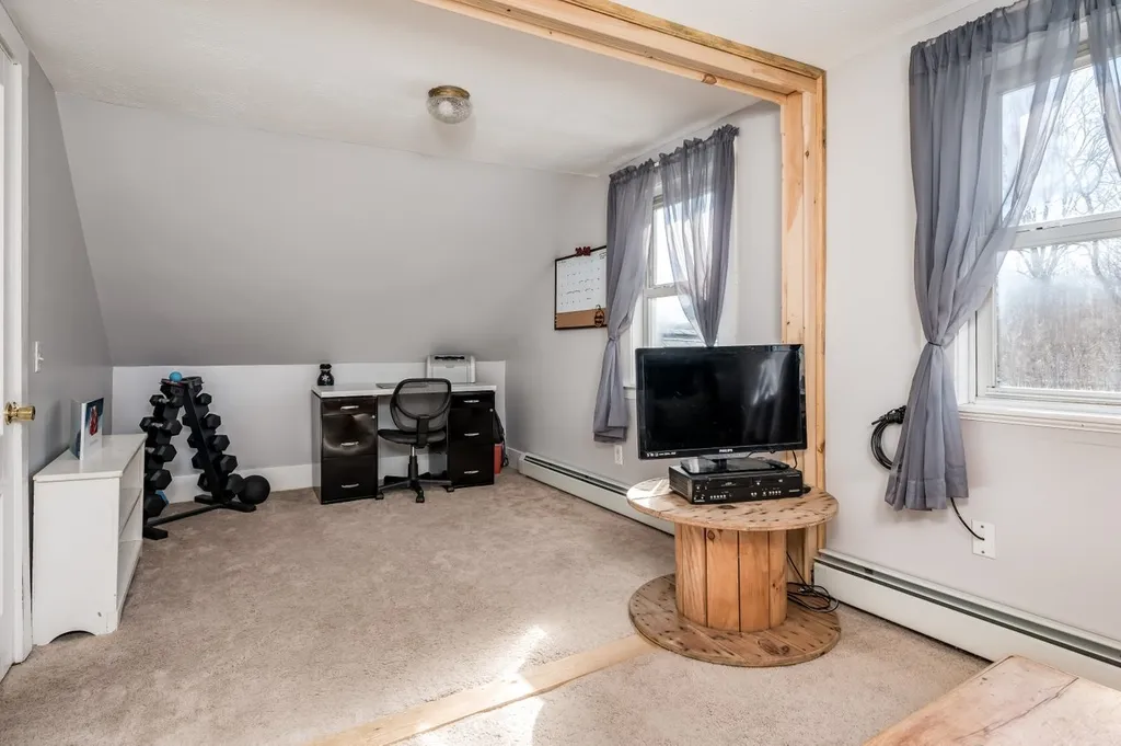 28 Orange Street Farmington NH 03835