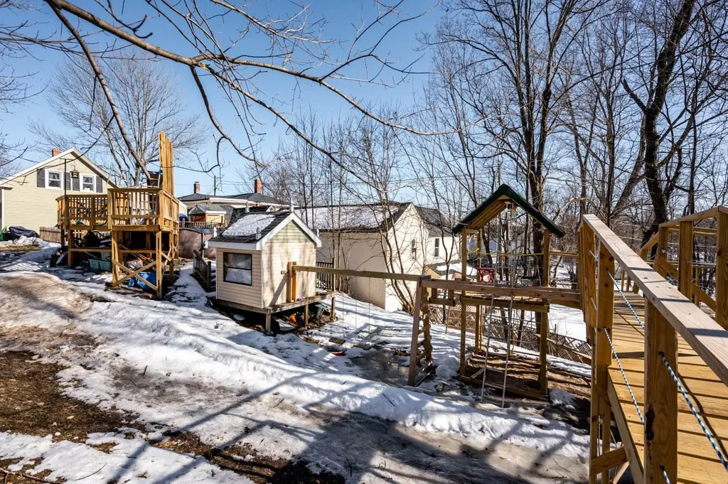 28 Orange Street Farmington NH 03835