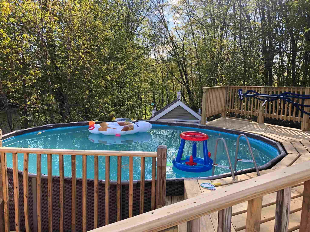 28 Orange Street Farmington NH 03835