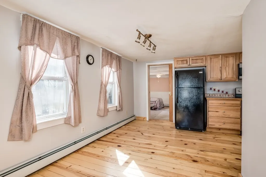 28 Orange Street Farmington NH 03835