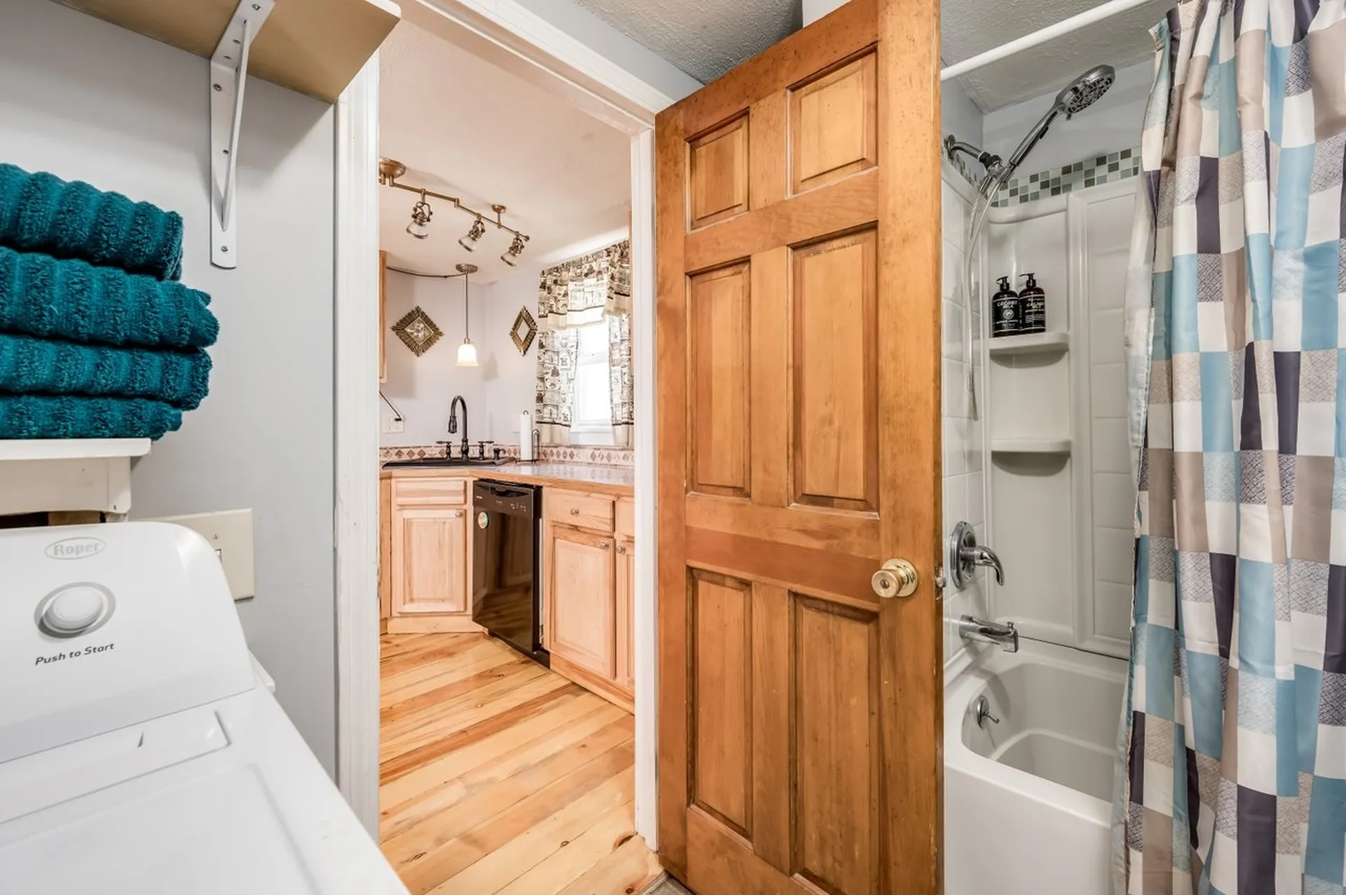 28 Orange Street Farmington NH 03835