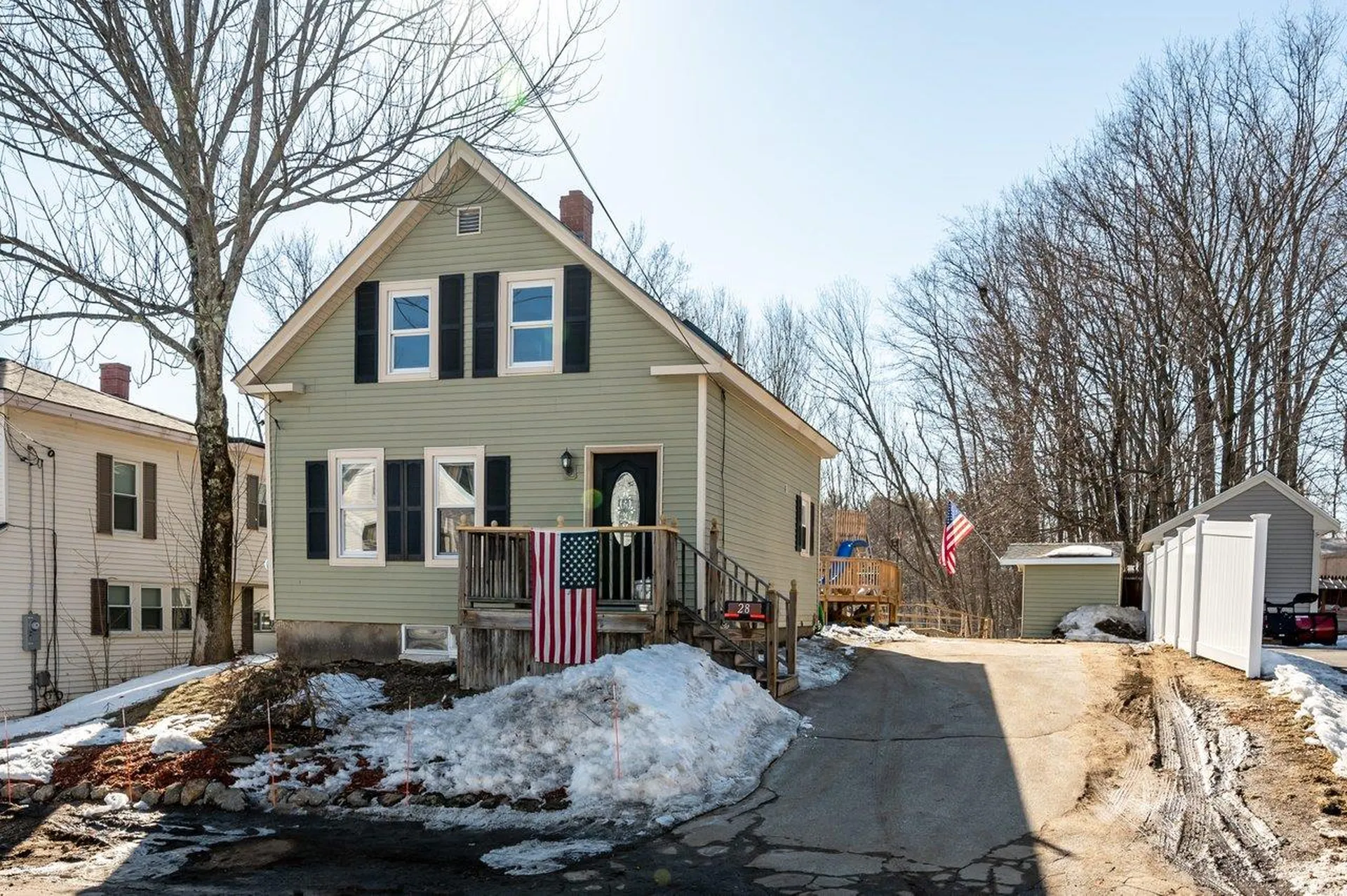 28 Orange Street Farmington NH 03835