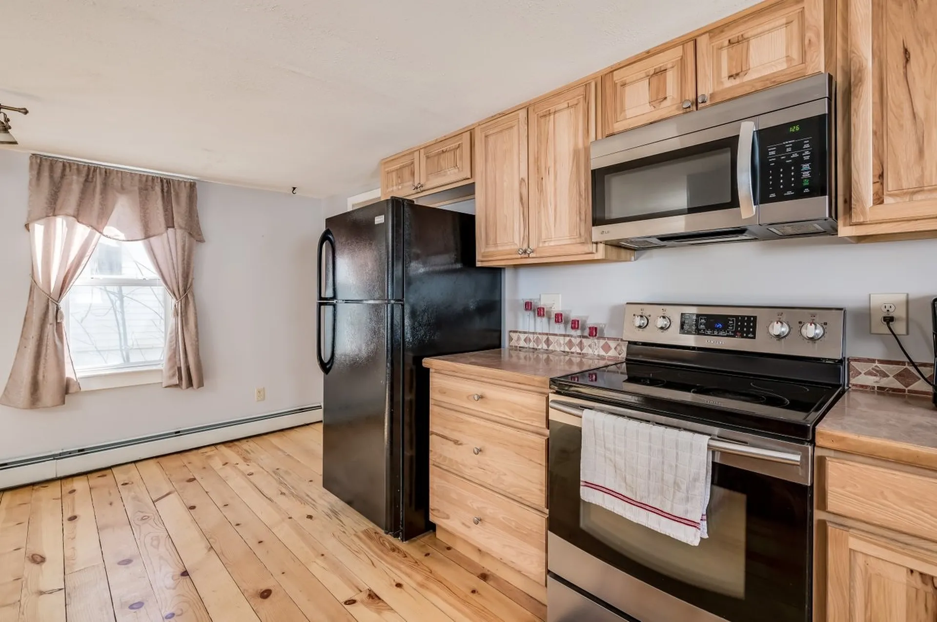 28 Orange Street Farmington NH 03835